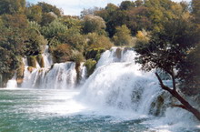 Der Wasserfall Skradinski buk im Krka-Nationalpark. Waterfall Skradinski buk in the Krka national park.